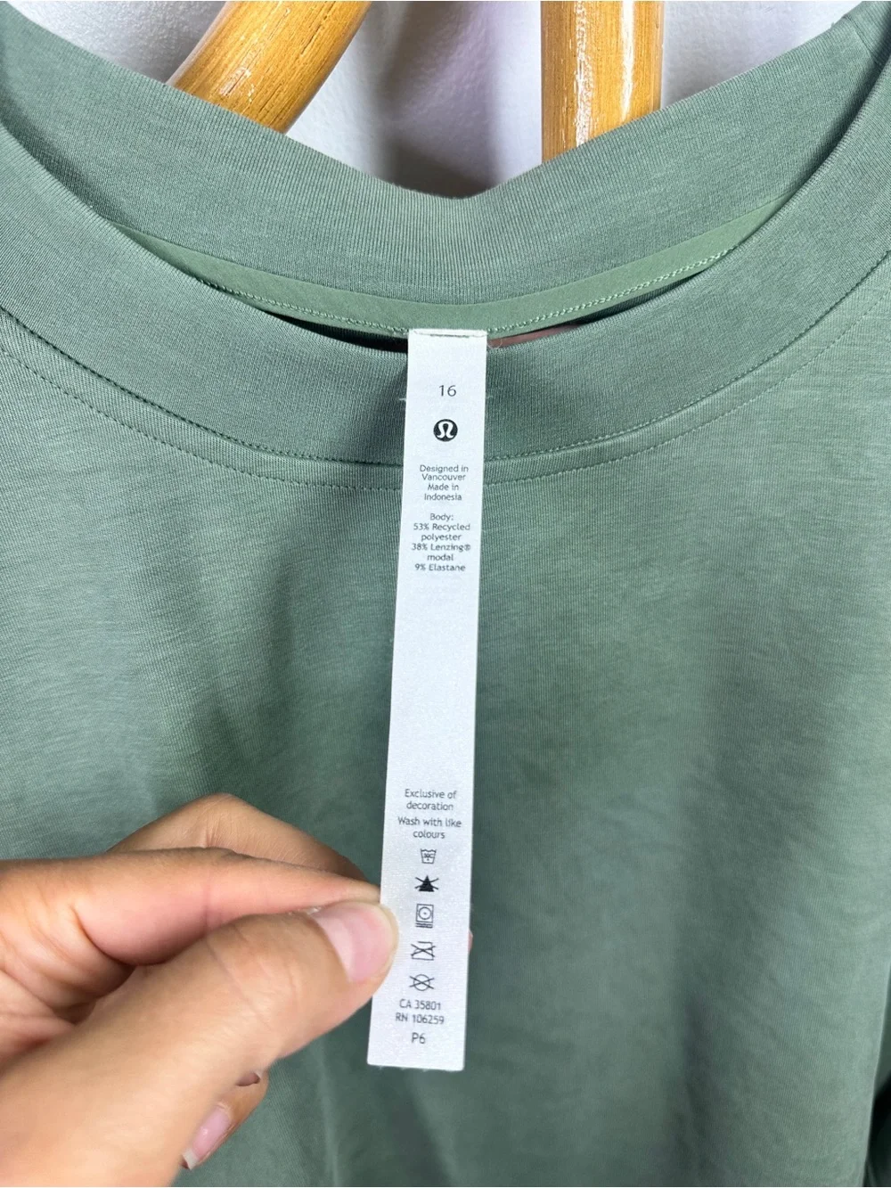 Lululemon Green Crewneck Pullover Sweater sz 16